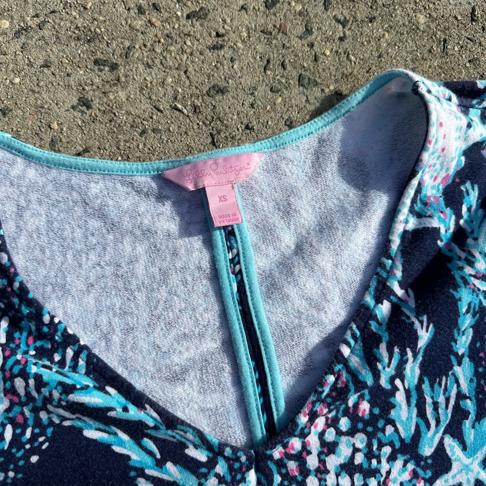 XS Lilly Pulitzer dress in Good Reef print - Picture 6 of 6